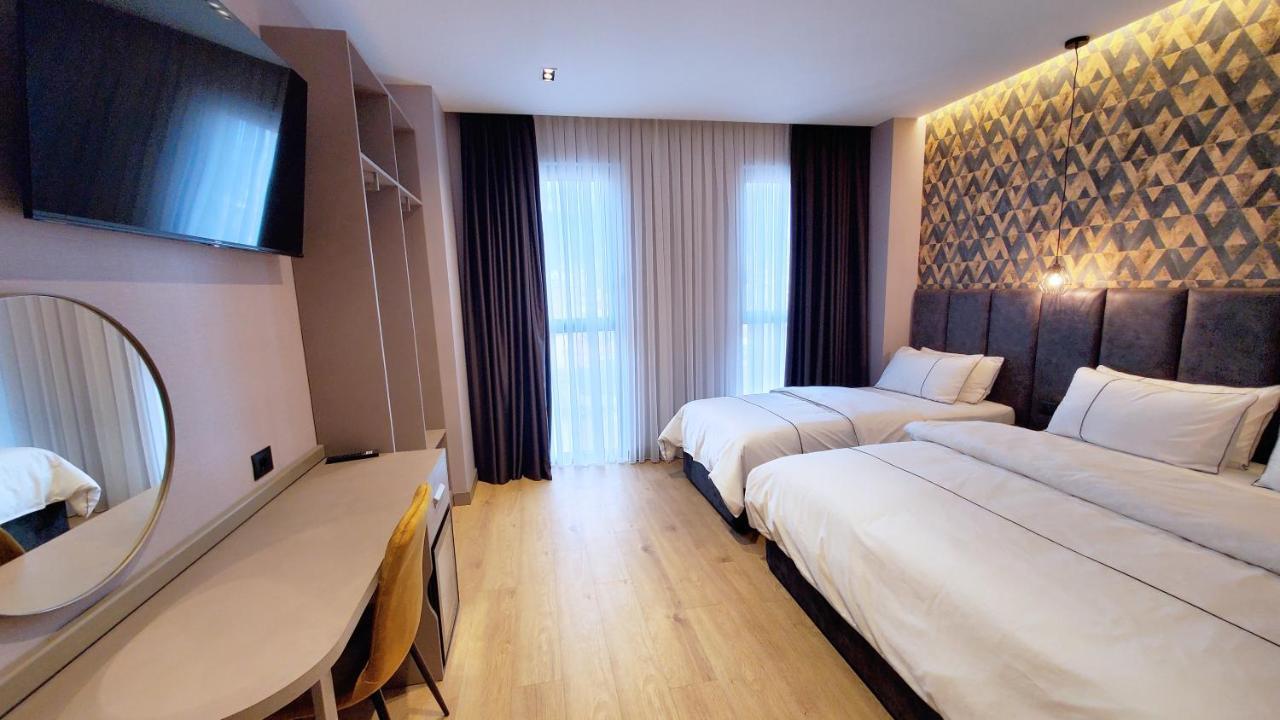 Starlight Hotel Tirana Buitenkant foto