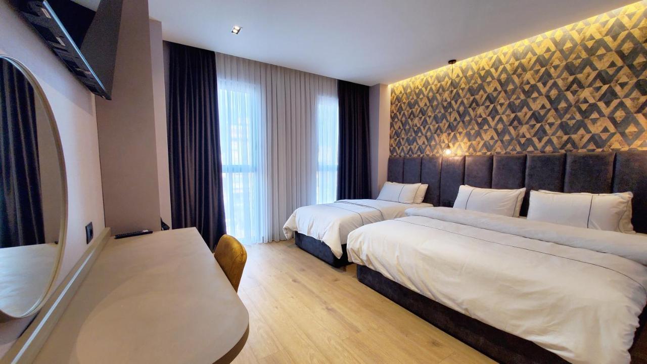 Starlight Hotel Tirana Buitenkant foto